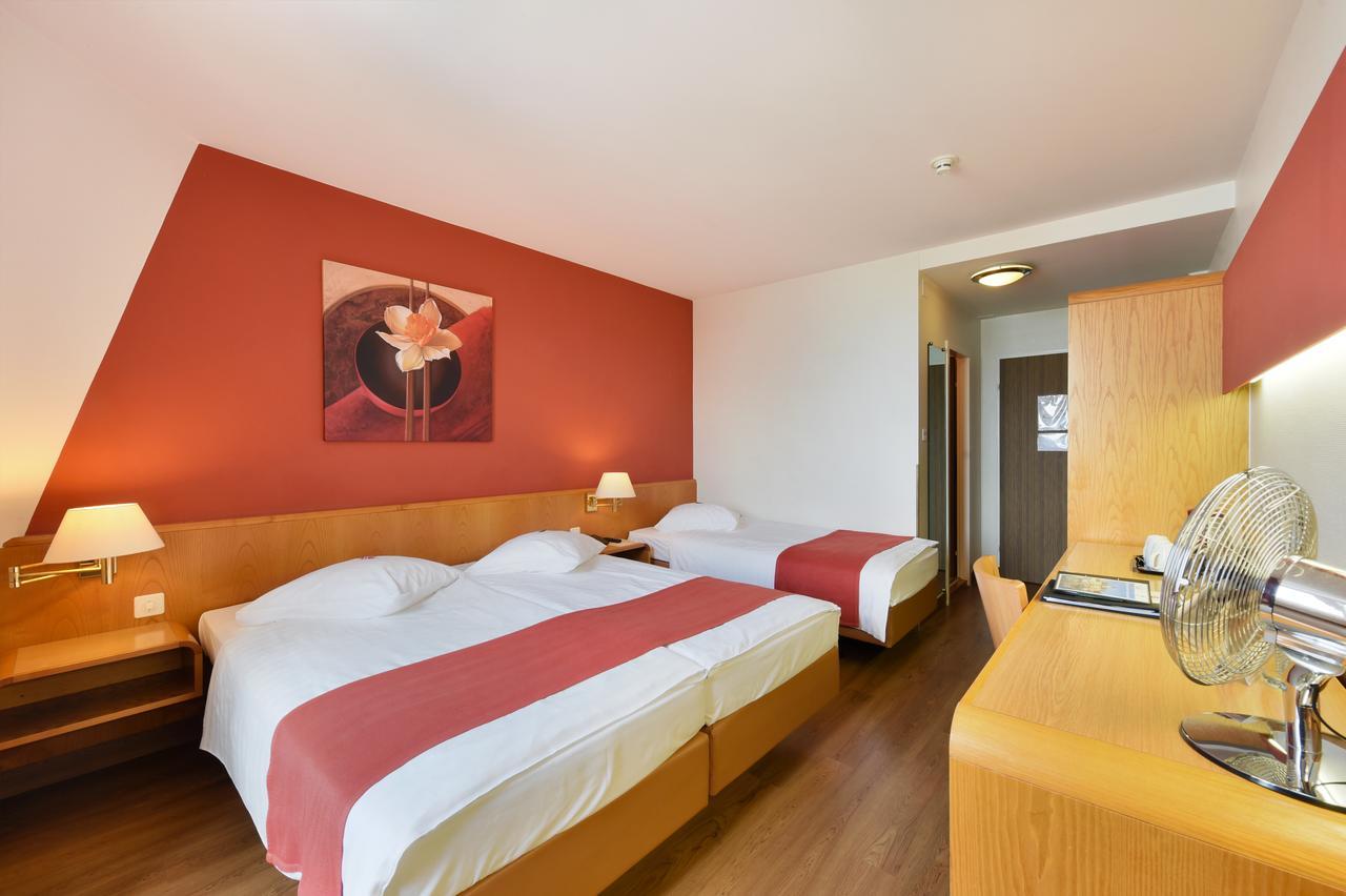 Hotel Aulac Lausanne Ngoại thất bức ảnh